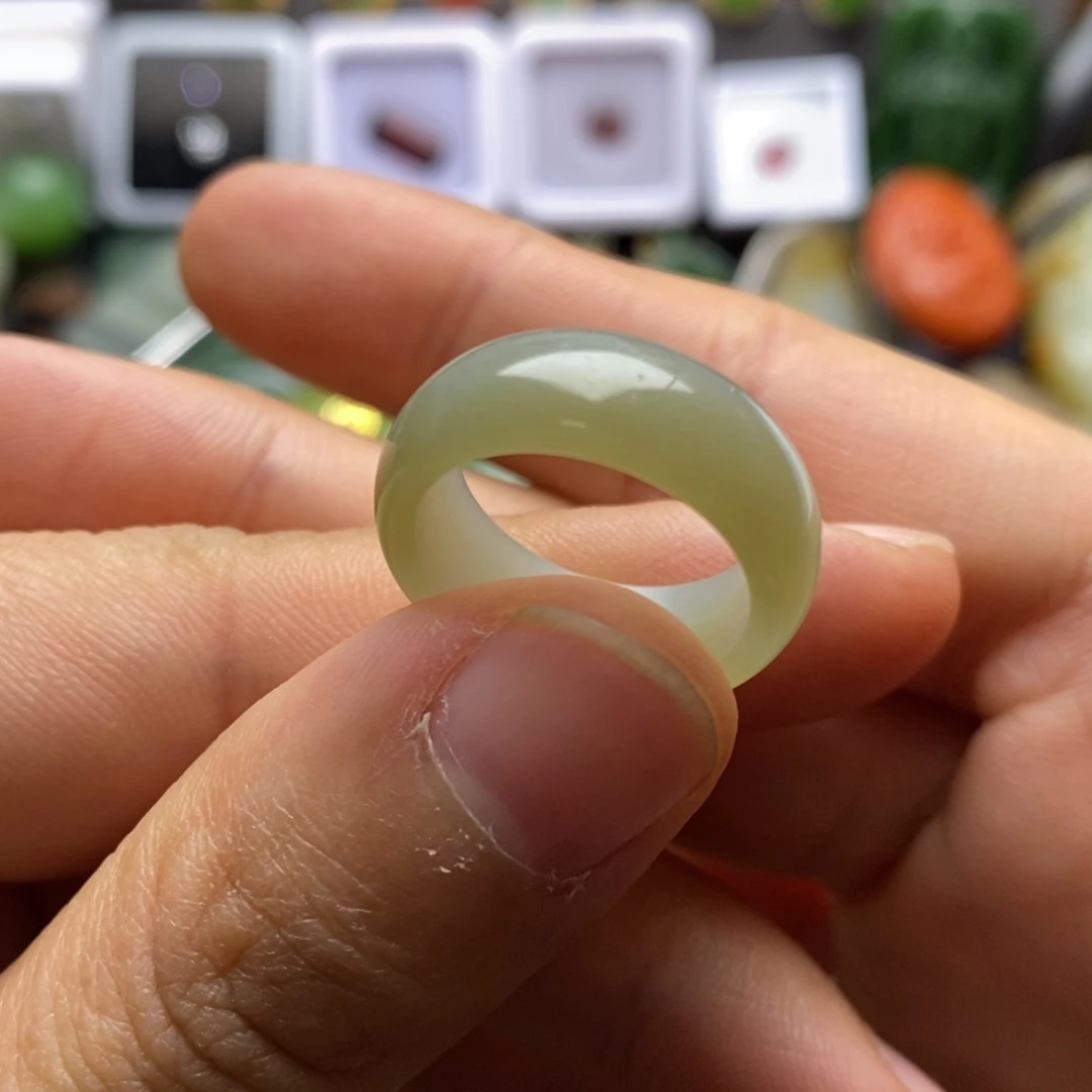 和田玉未镶嵌珠宝半成品圈口13