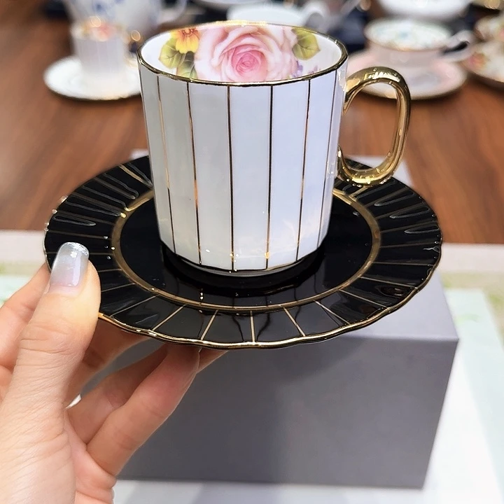 瓷片杯子杯子杯子杯子水杯杯子