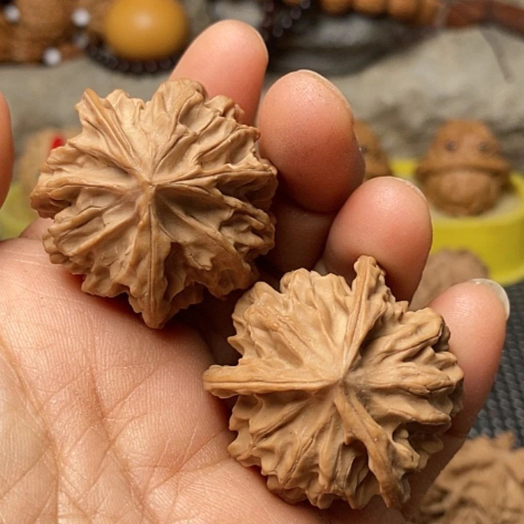 【闪购商品】把件文玩核桃三棱人奔37