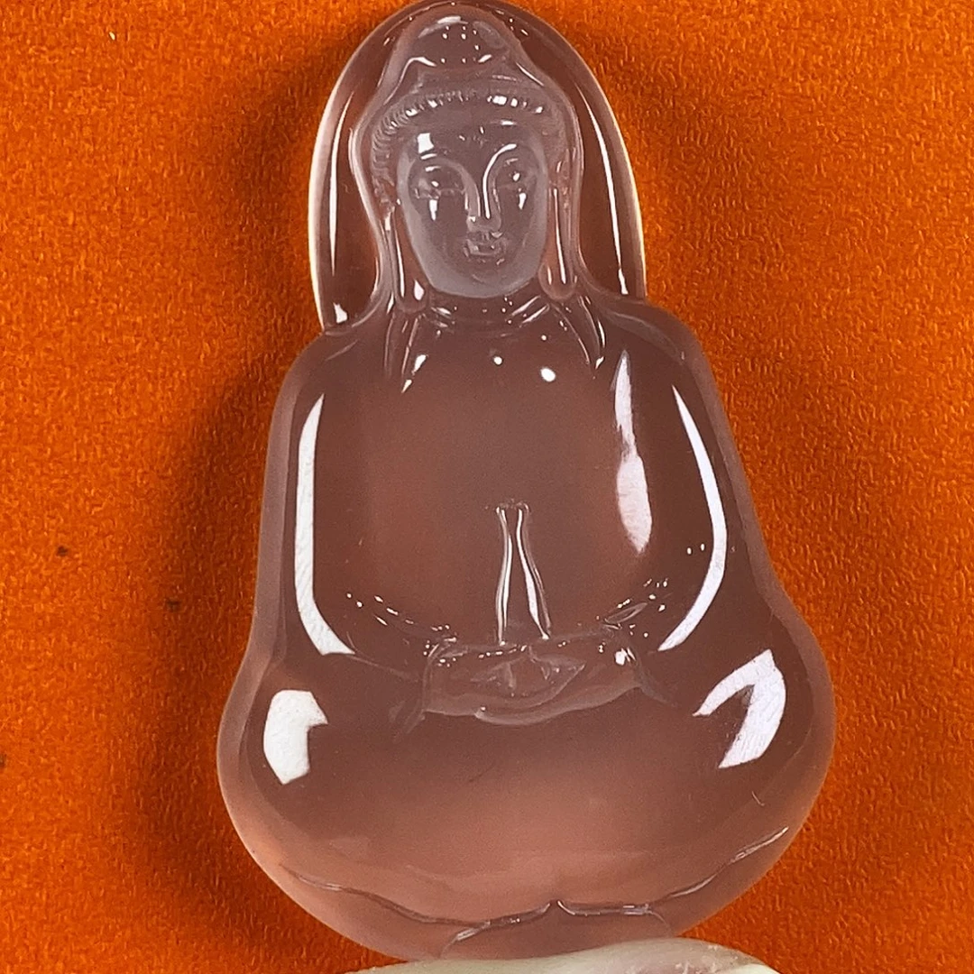 肖***壮石英质玉未镶嵌颈饰