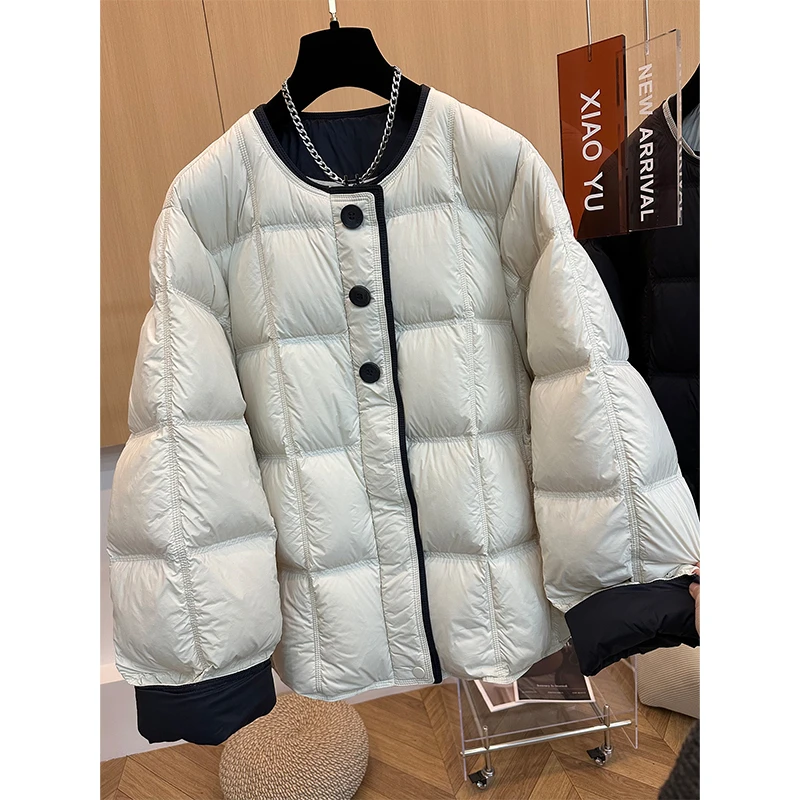 高端欧货冬款高级感拼色时尚宽松圆领磁吸扣白鸭绒羽绒服外套女