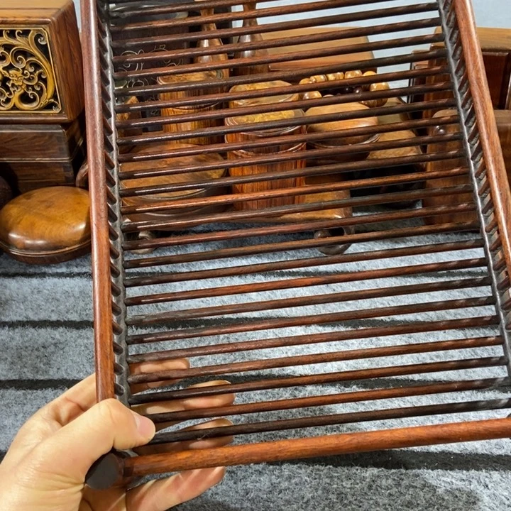 贡木长**馆盘一个一个。