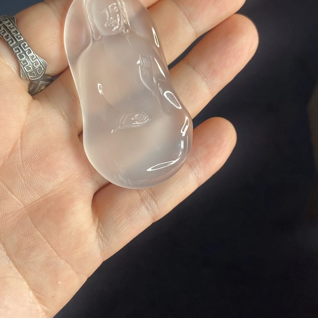 石英质玉颈饰未镶嵌花****）