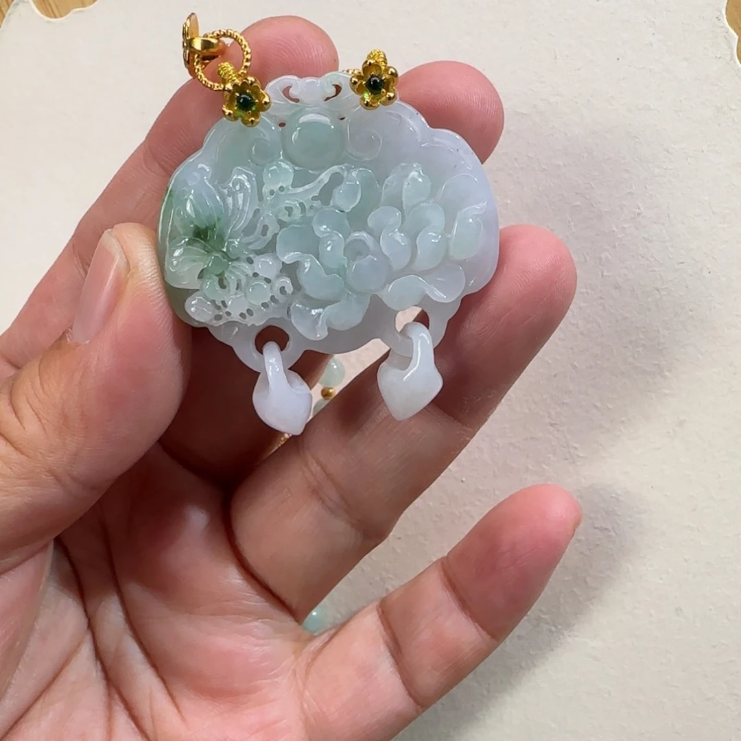 翡翠颈饰未镶嵌仿古