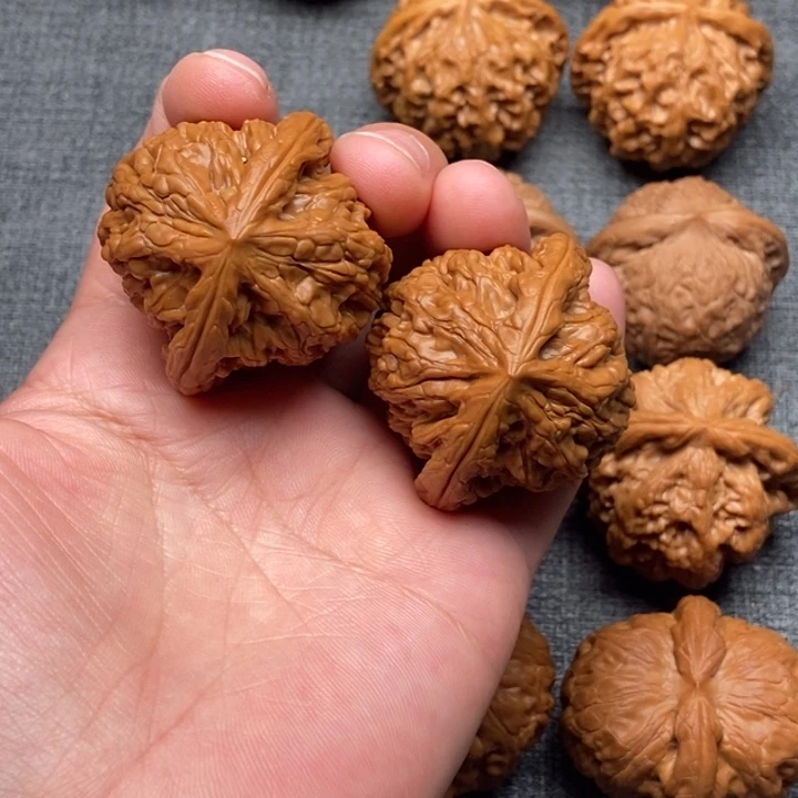 把件文玩核桃虎头王41