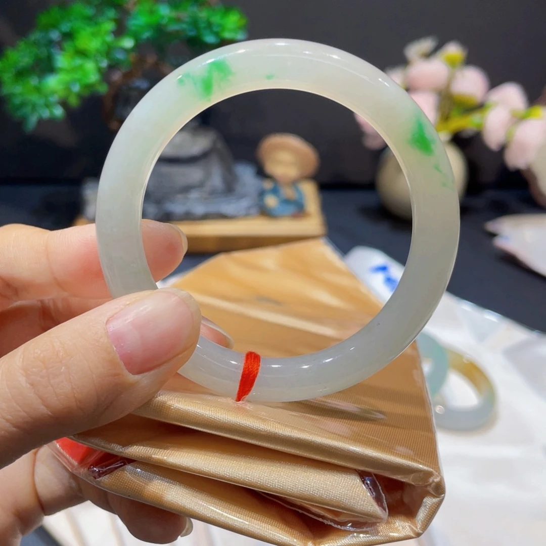 未镶嵌手镯翡翠51