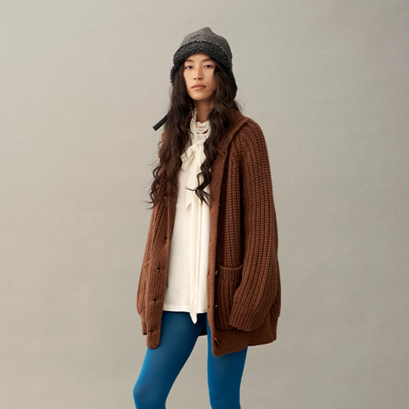 The enes boutique慵懒牛角扣粗针毛衣外套宽松休闲通勤开衫秋冬