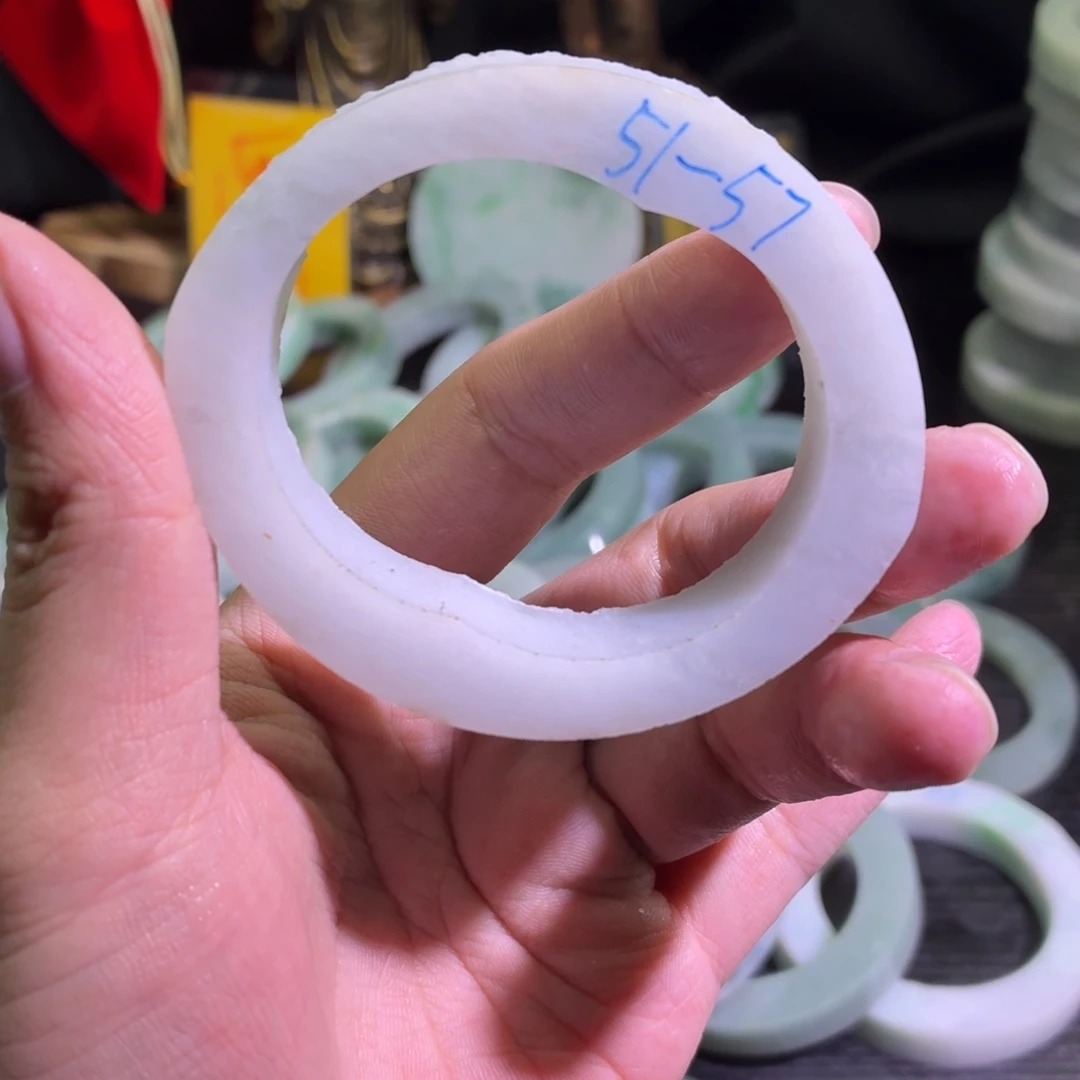 定制翡翠未镶嵌天然翡翠A货毛胚手镯定制