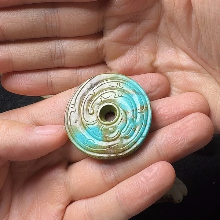 颈饰未镶嵌和田玉奇*