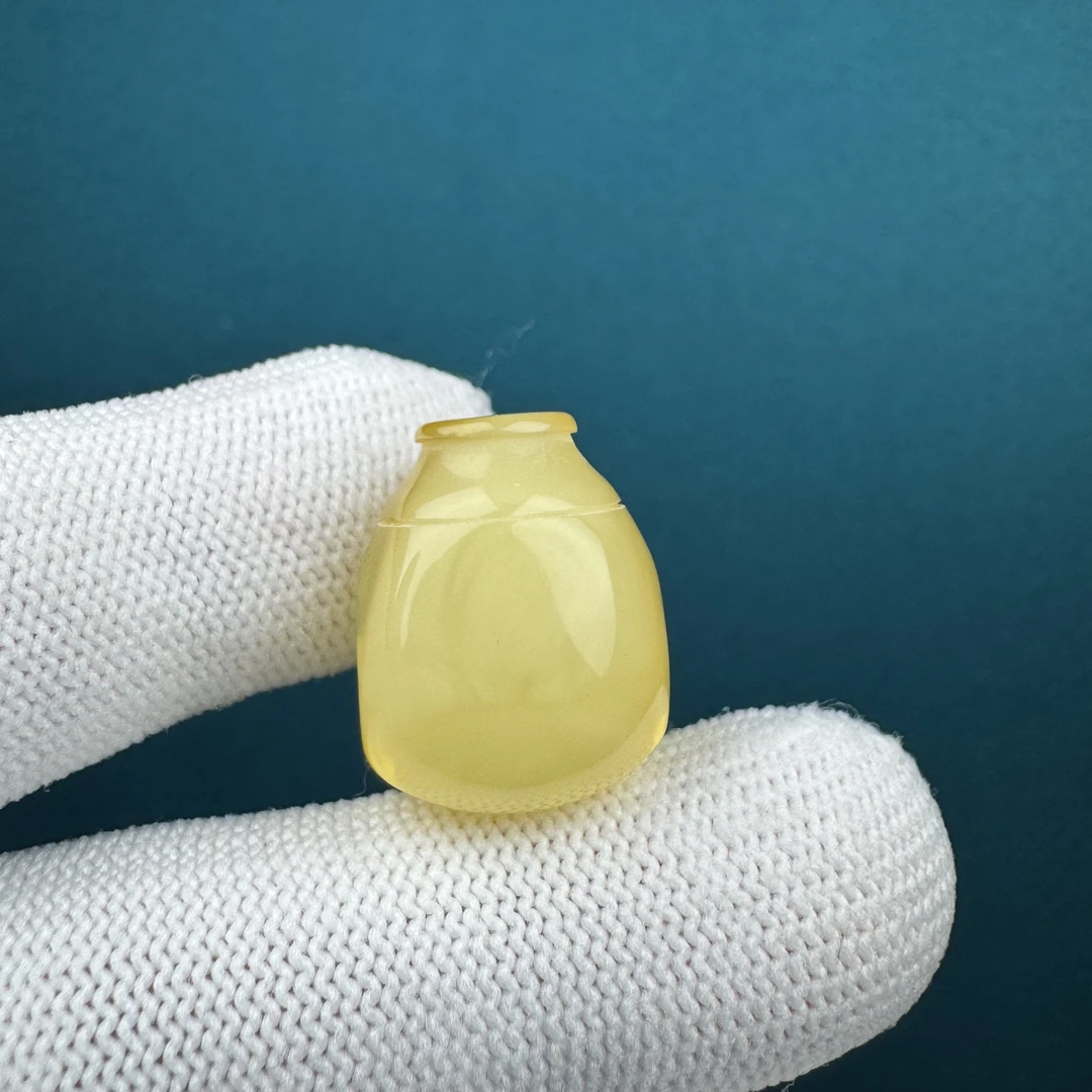 Z6484天然蜜蜡三通15.8*20mm支持复检假一罚十