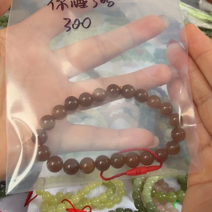 你***.未镶嵌手镯和田玉
