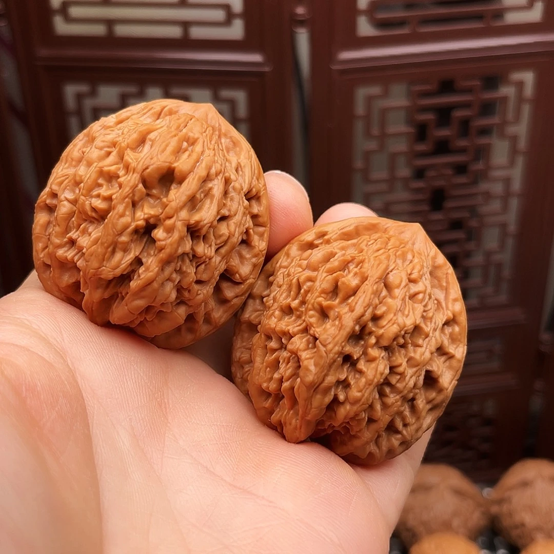 文玩核桃吊坠麦虎