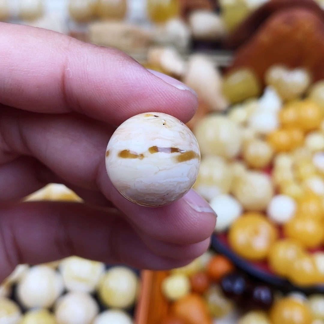 未镶嵌蜜蜡珠宝奇石粉18.1一线天