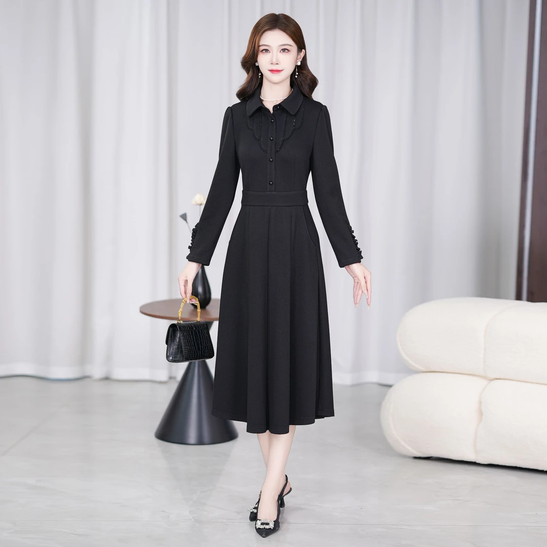 2025春季新款黑色长袖连衣裙穿搭时尚气质显瘦轻奢华夫格长裙女
