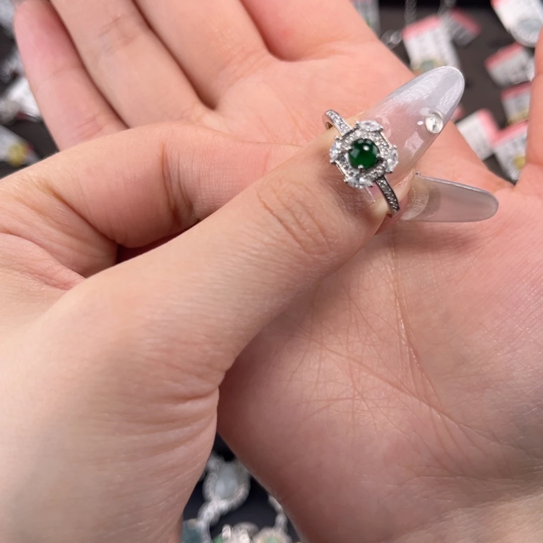 翡翠戒指银S925镶嵌6999