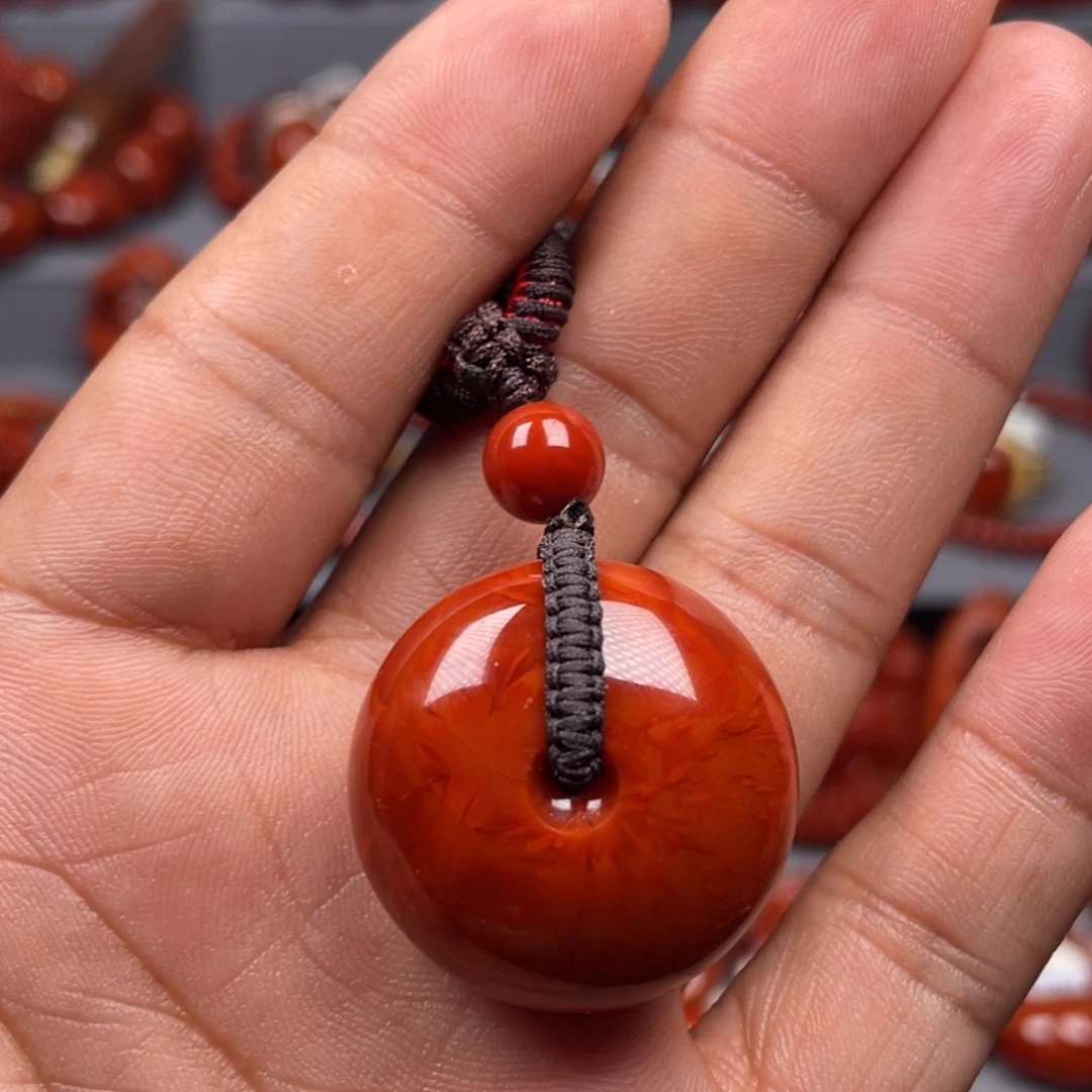 未镶嵌南红玛瑙珠宝奇石吊坠