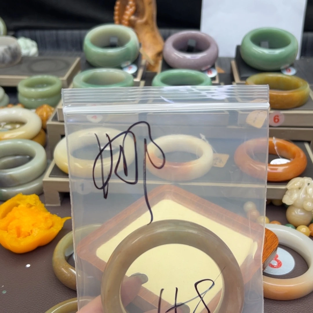 石英质玉手镯未镶嵌娜***娜