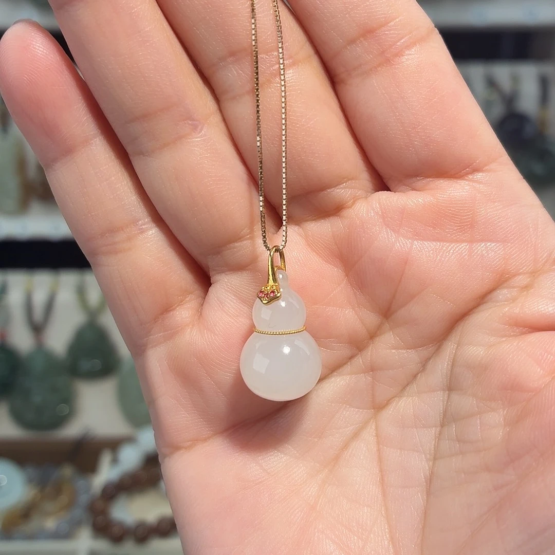 和田玉18K金镶嵌颈饰高冰白小葫芦镶金款