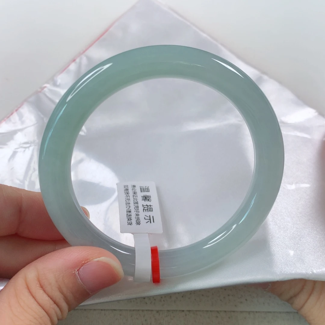 未镶嵌手镯（圆镯）翡翠282