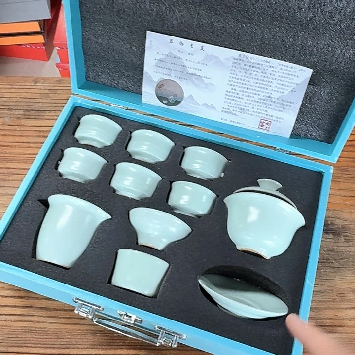 孤品茶具套装等。