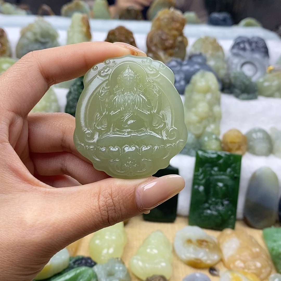 和田玉未镶嵌颈饰