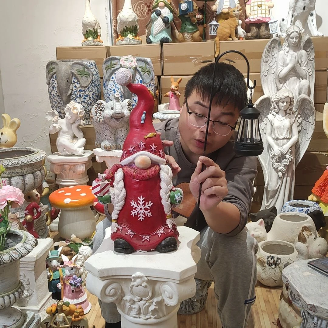 合成树脂圣诞老奶奶摆件