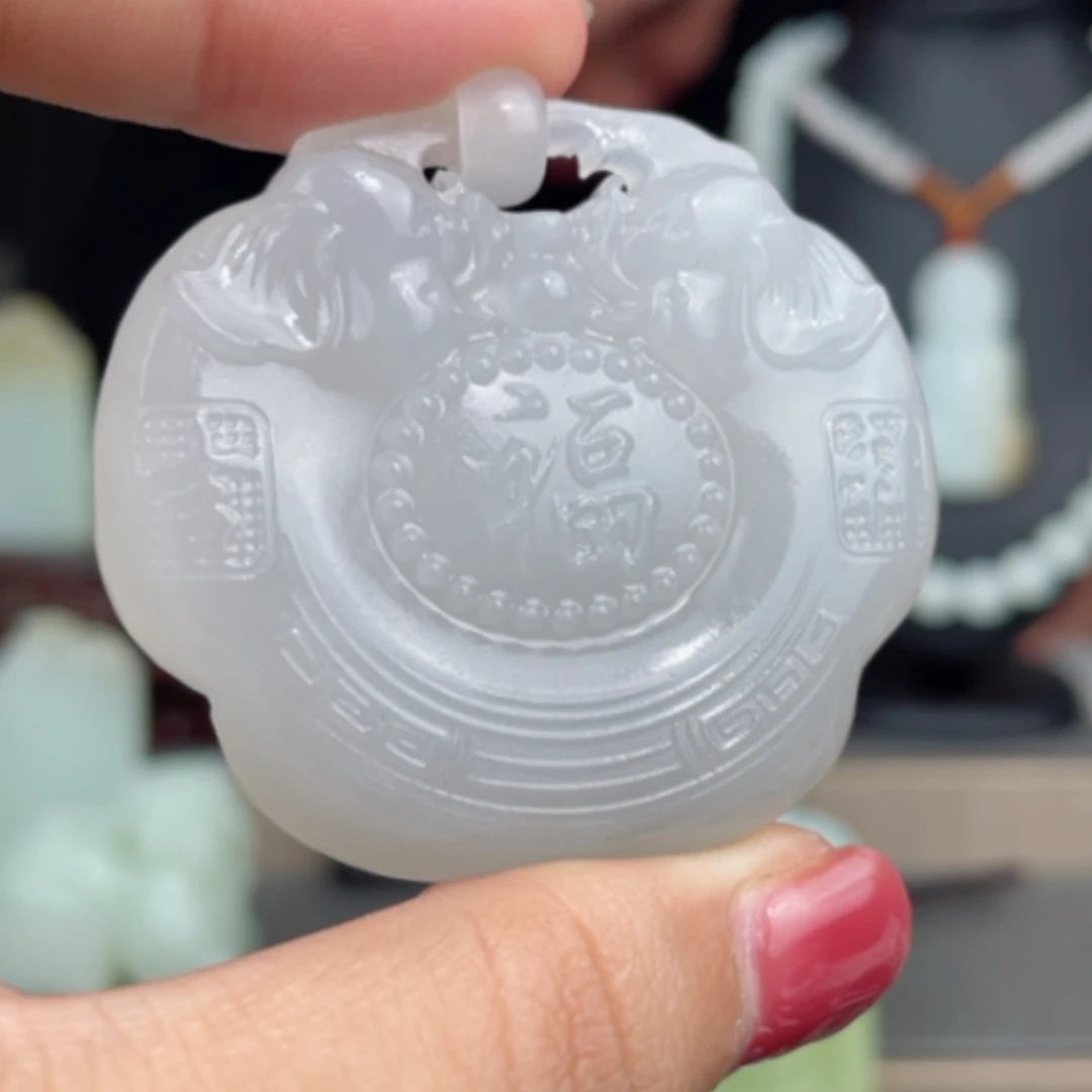 【闪购商品】颈饰未镶嵌和田玉