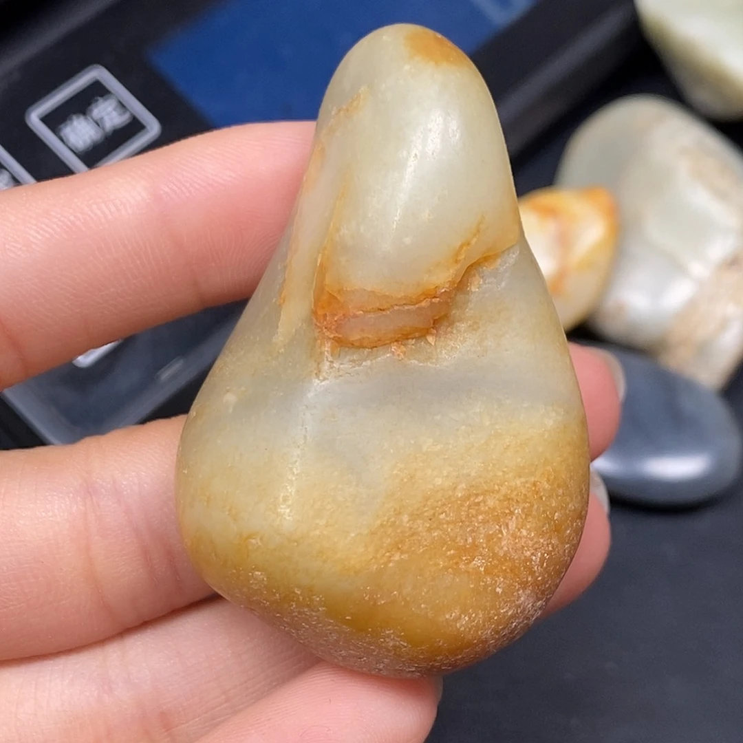 和田玉（糖玉）未镶嵌挂件