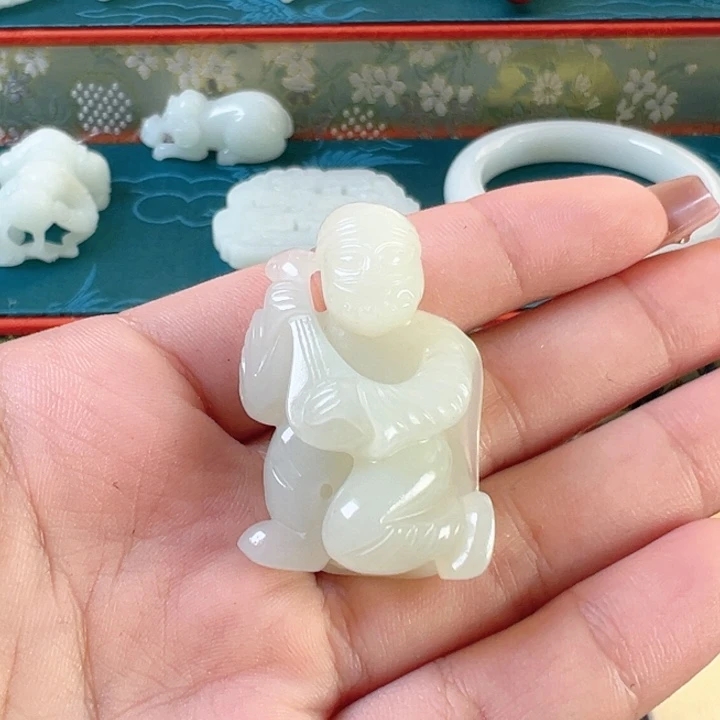 和田玉未镶嵌挂件10