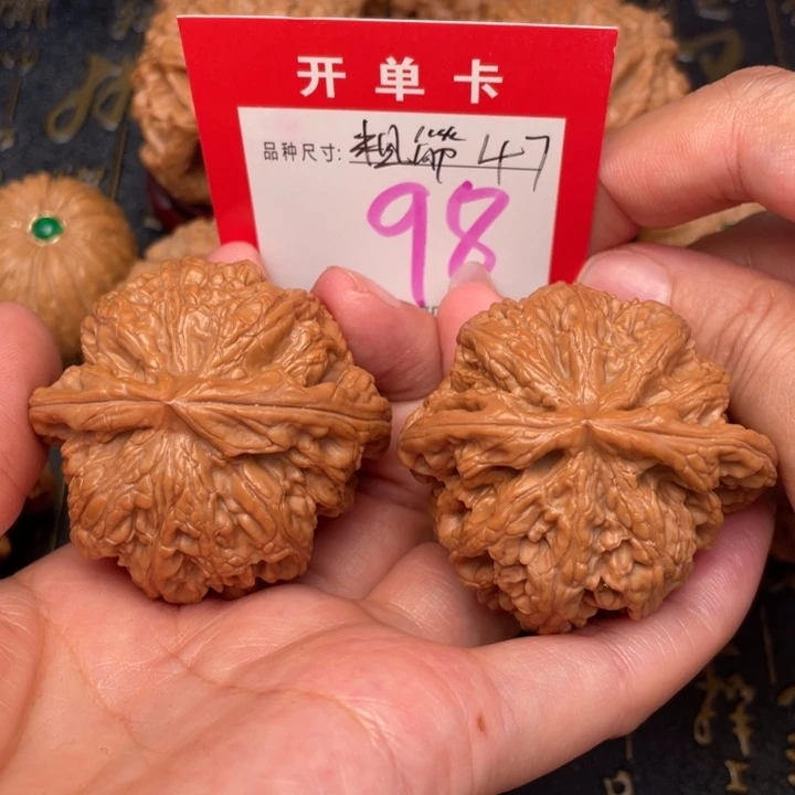 吊坠桃核文玩的好