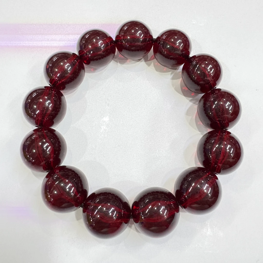 L036轻奢血珀手串 多样性发其一