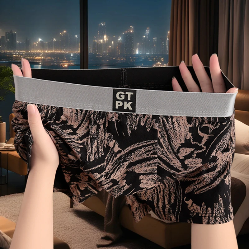 2025新款男士内裤四角裤棉质面料透气亲肤潮流青年舒适日常平角裤