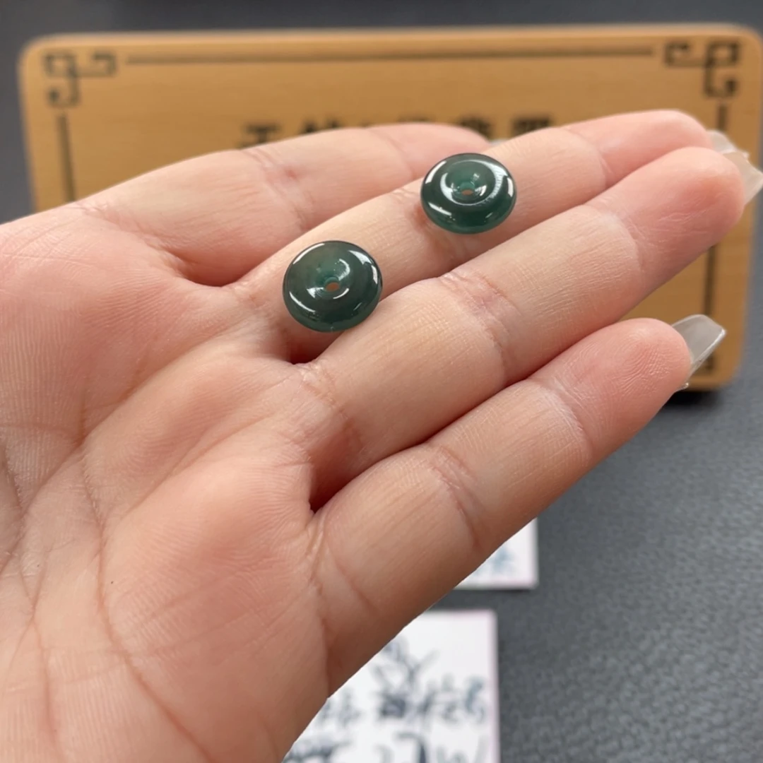 【闪购商品】翡翠颈饰未镶嵌平安扣多样性一件发