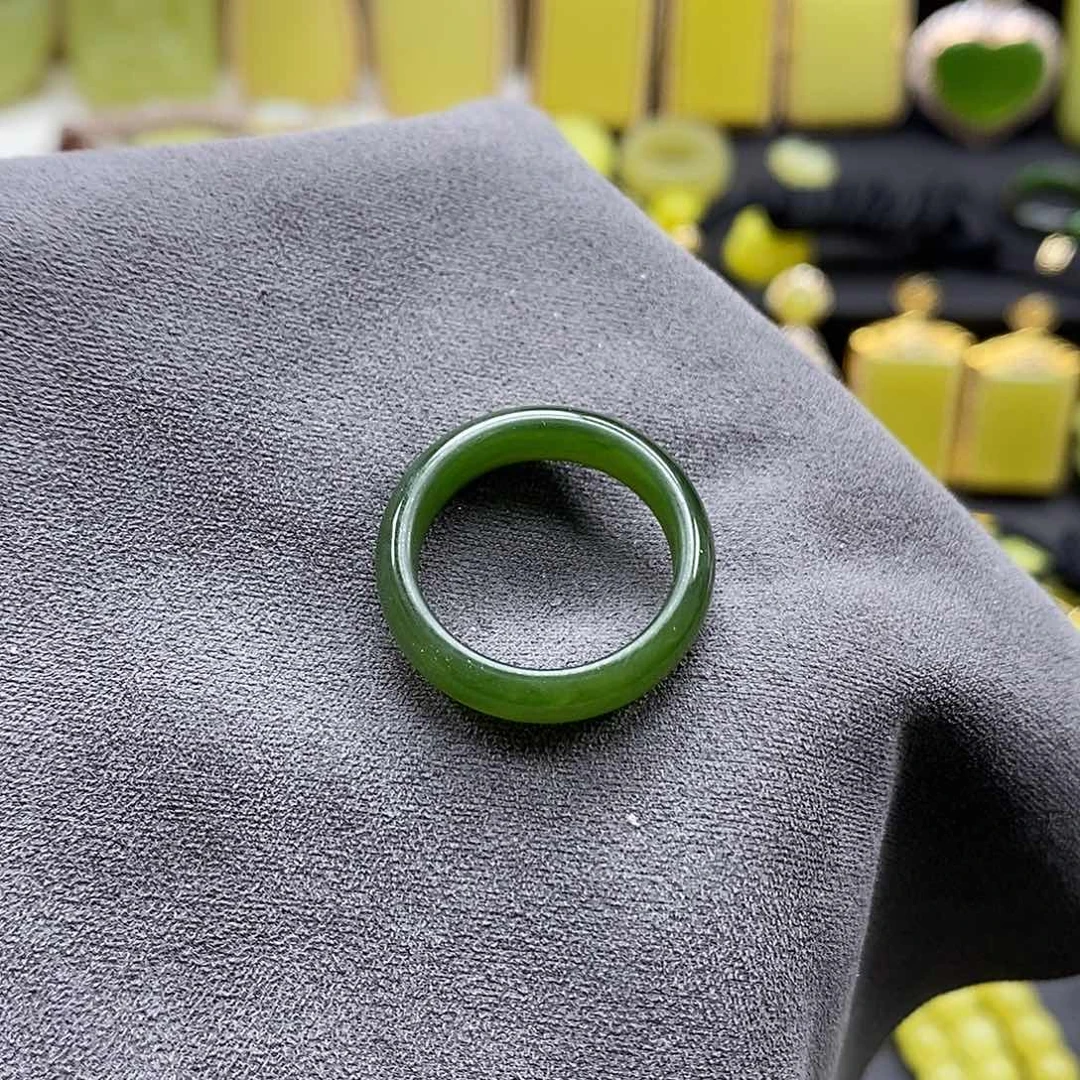 和田玉（碧玉）未镶嵌戒圈