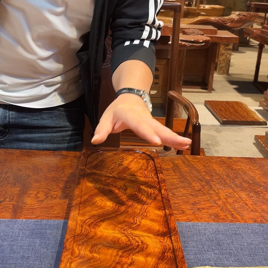 玉木（非红木类）巴花学名古夷苏木