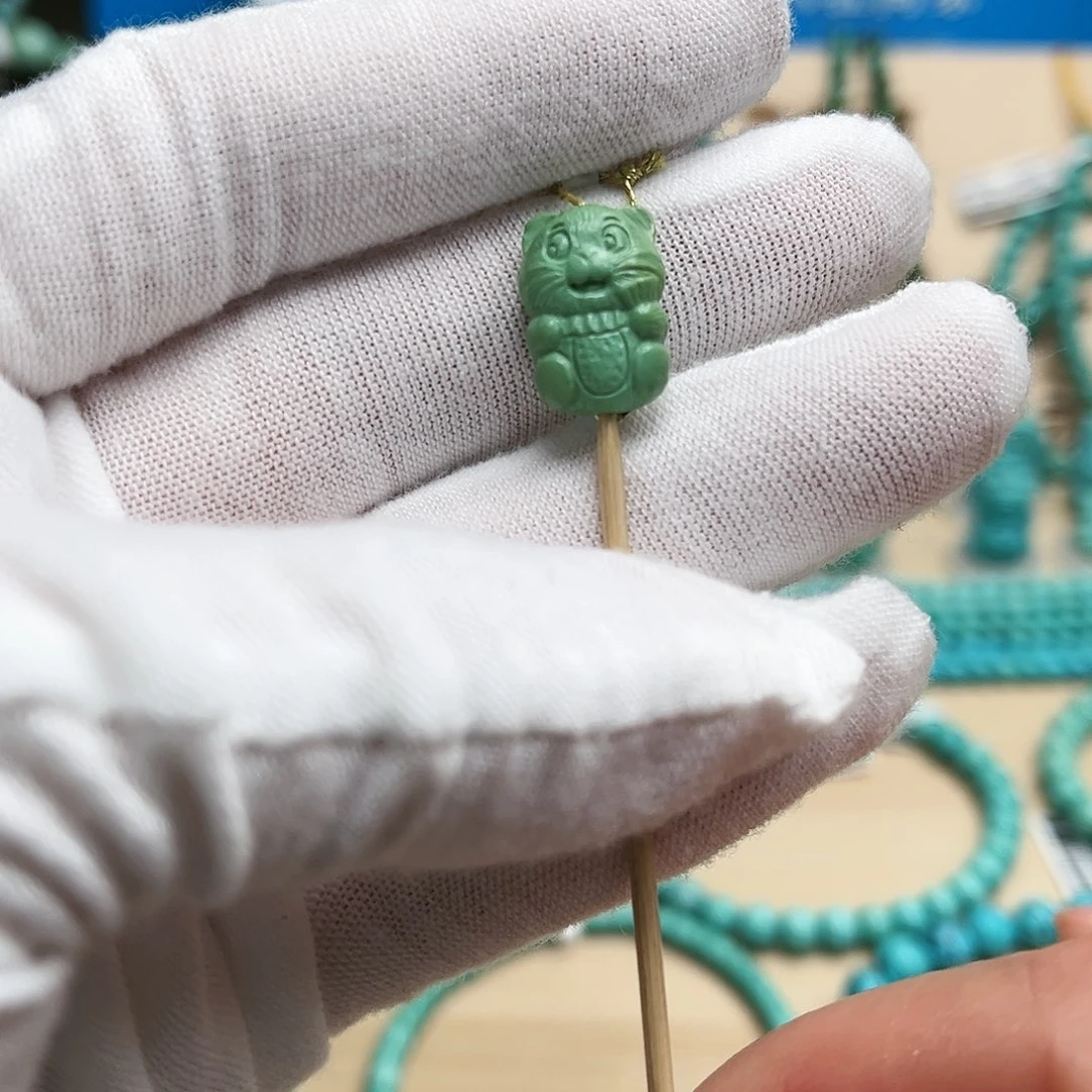 绿松石雕刻未镶嵌