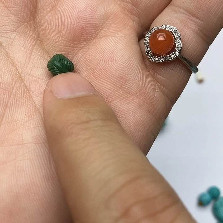 南红玛瑙未镶嵌珠宝奇石