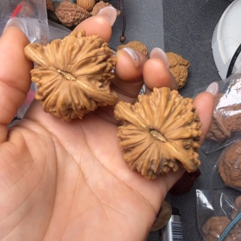 吊坠文玩核桃四座楼