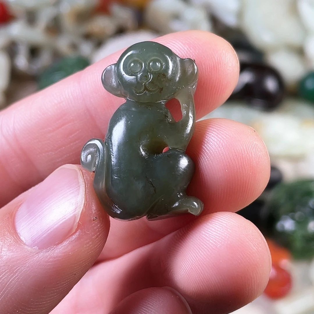 和田玉（糖玉）颈饰未镶嵌