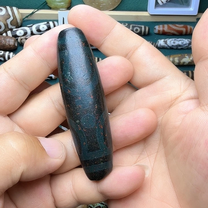 用***狼未镶嵌颈饰玛瑙/玉髓