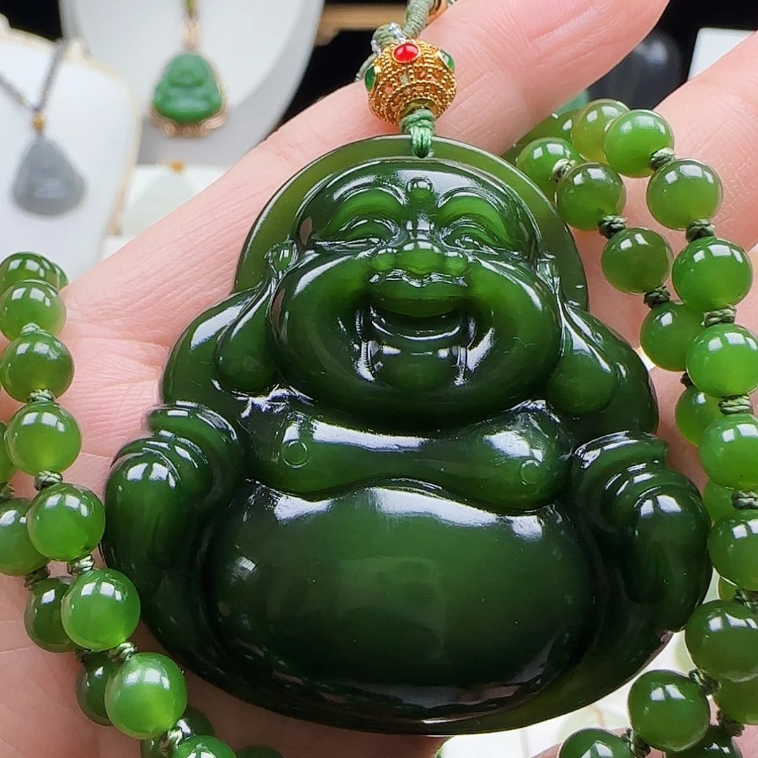 和田玉足金镶嵌颈饰