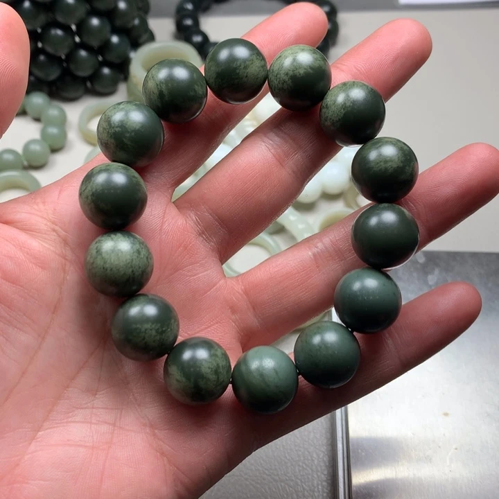 和田玉手链未镶嵌