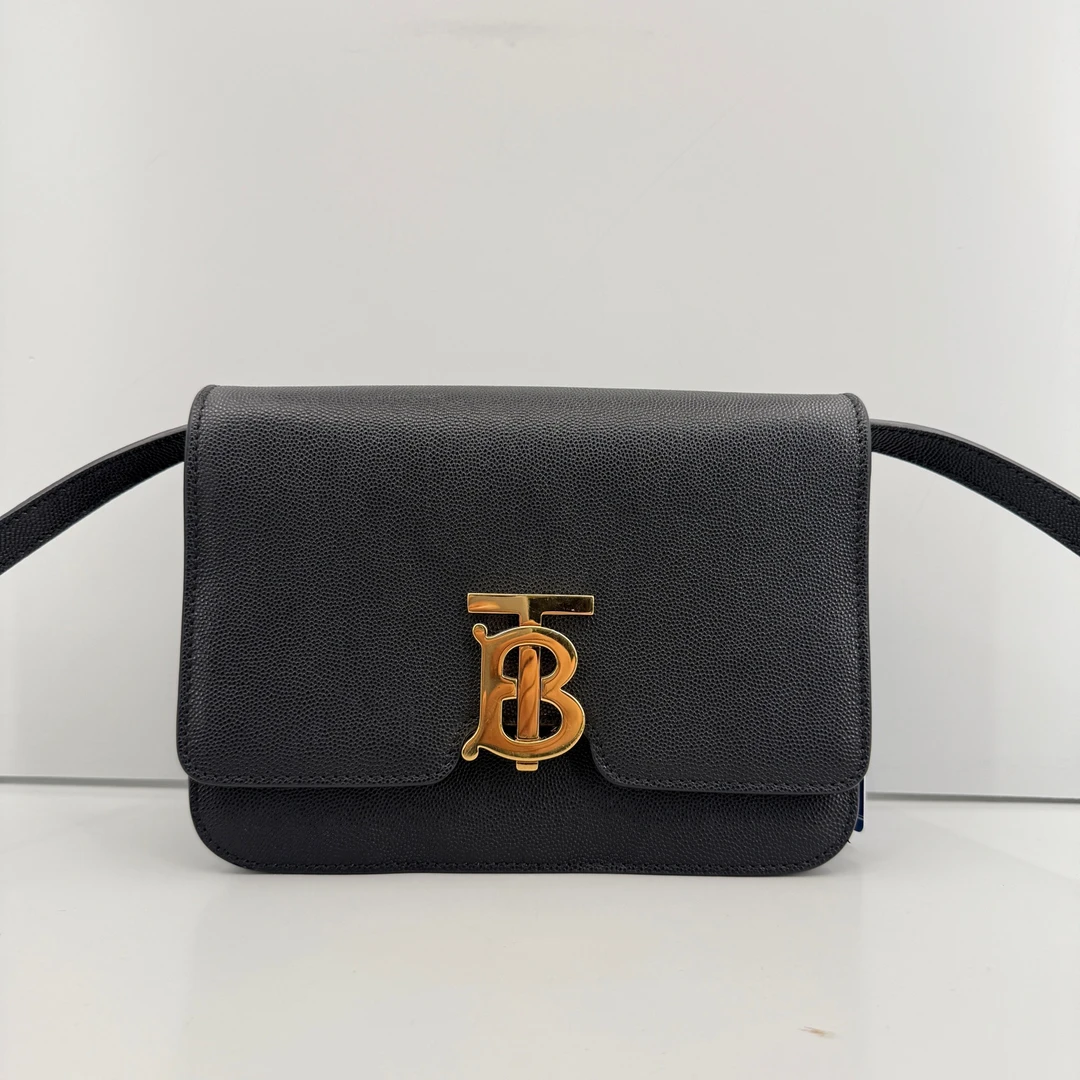 95新 BURBERRY/博柏利 优选/TB黑金鱼子酱小号豆腐包/21×15×8