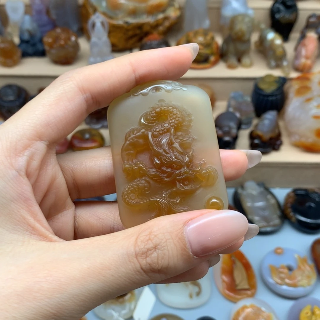 未镶嵌颈饰玛瑙/玉髓