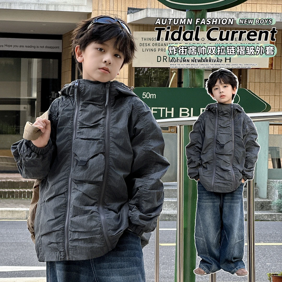 儿童装男童秋装工装外套2025新款春秋款中大童秋季痞帅防风冲锋衣