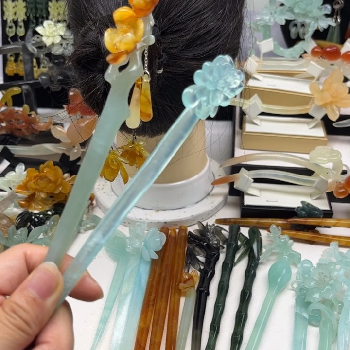 咸***)岫玉合金发簪发簪