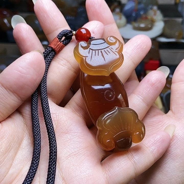 玛瑙/玉髓颈饰未镶嵌大*张