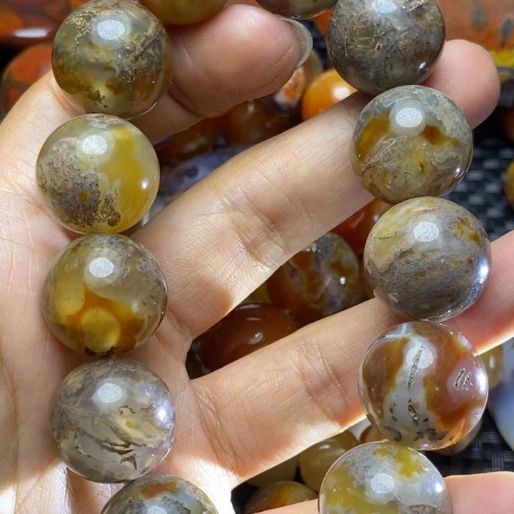 玛瑙/玉髓颈饰未镶嵌(