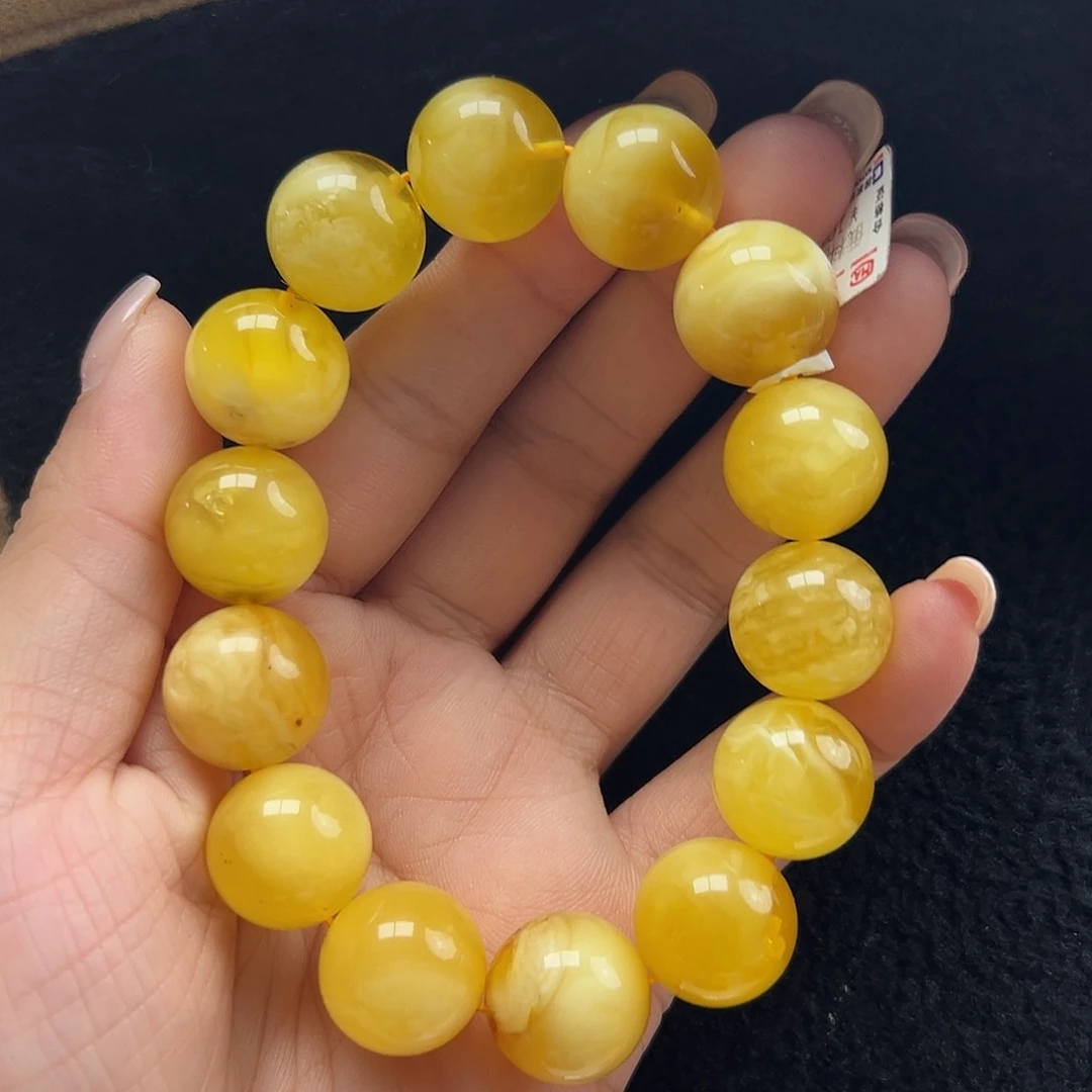 未镶嵌琥珀珠宝奇石