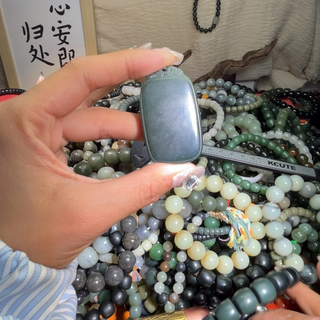 和田玉手链未镶嵌